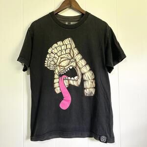 Farmers Market Hawaii Pineapple Clan Tiki Graphic T-shirt Men's Medium